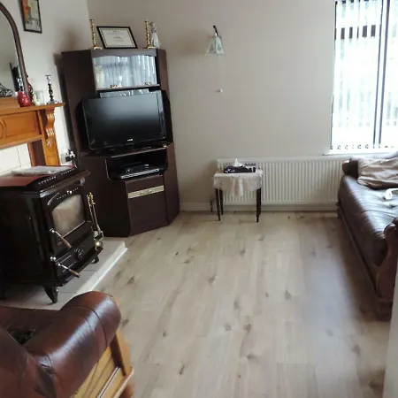 Holiday home Newpark House *