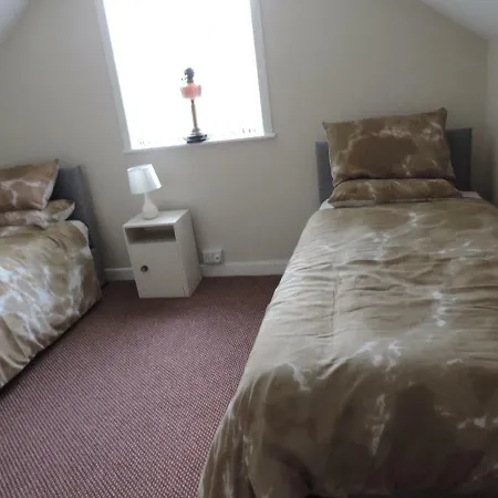 Holiday home Newpark House
